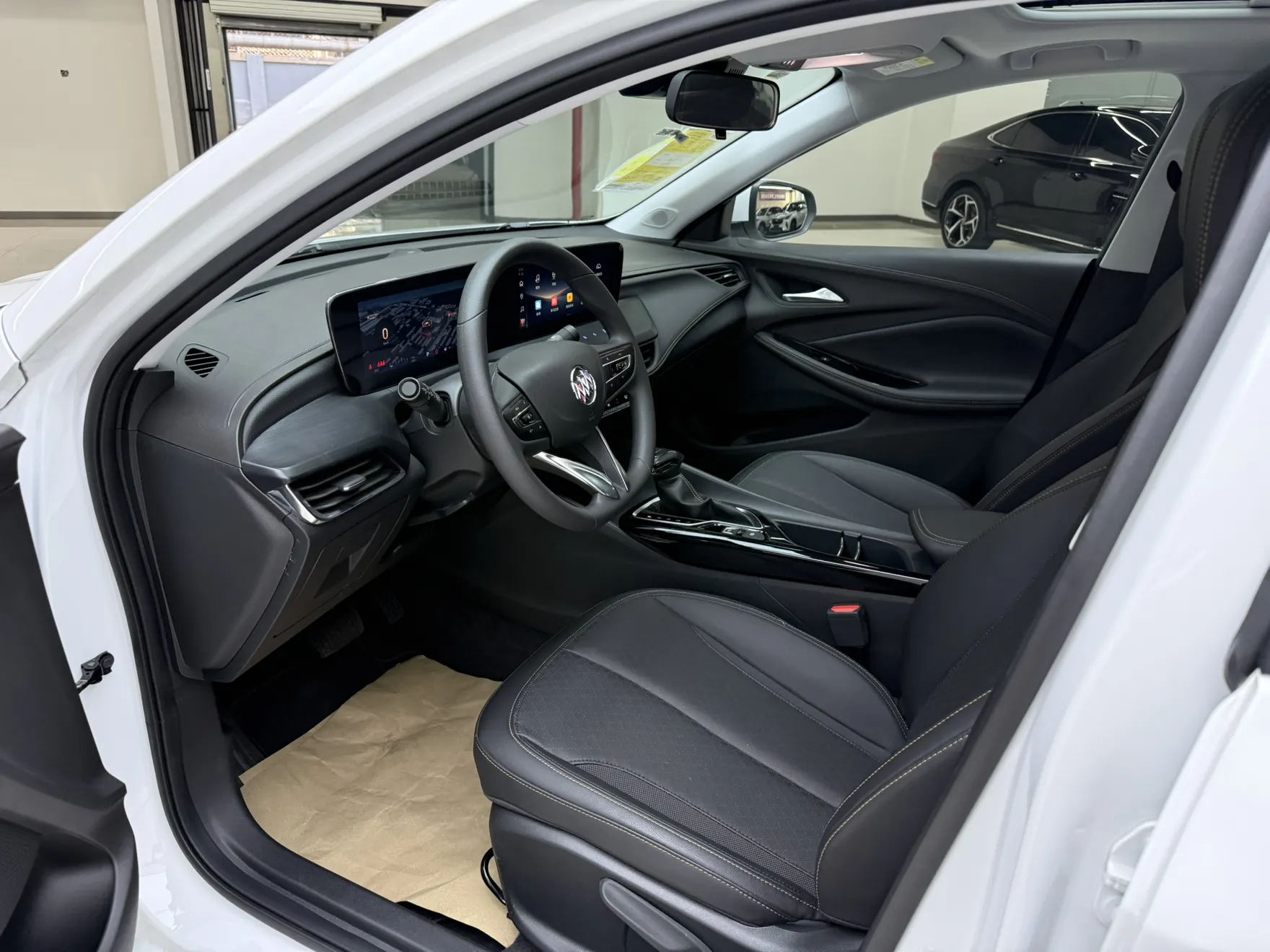 Buick Verano, 2025 11