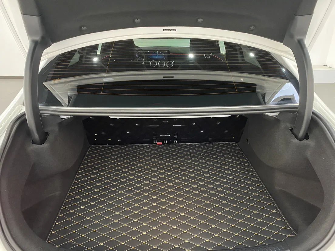 Mercedes-Benz A 200 L, 2023 9