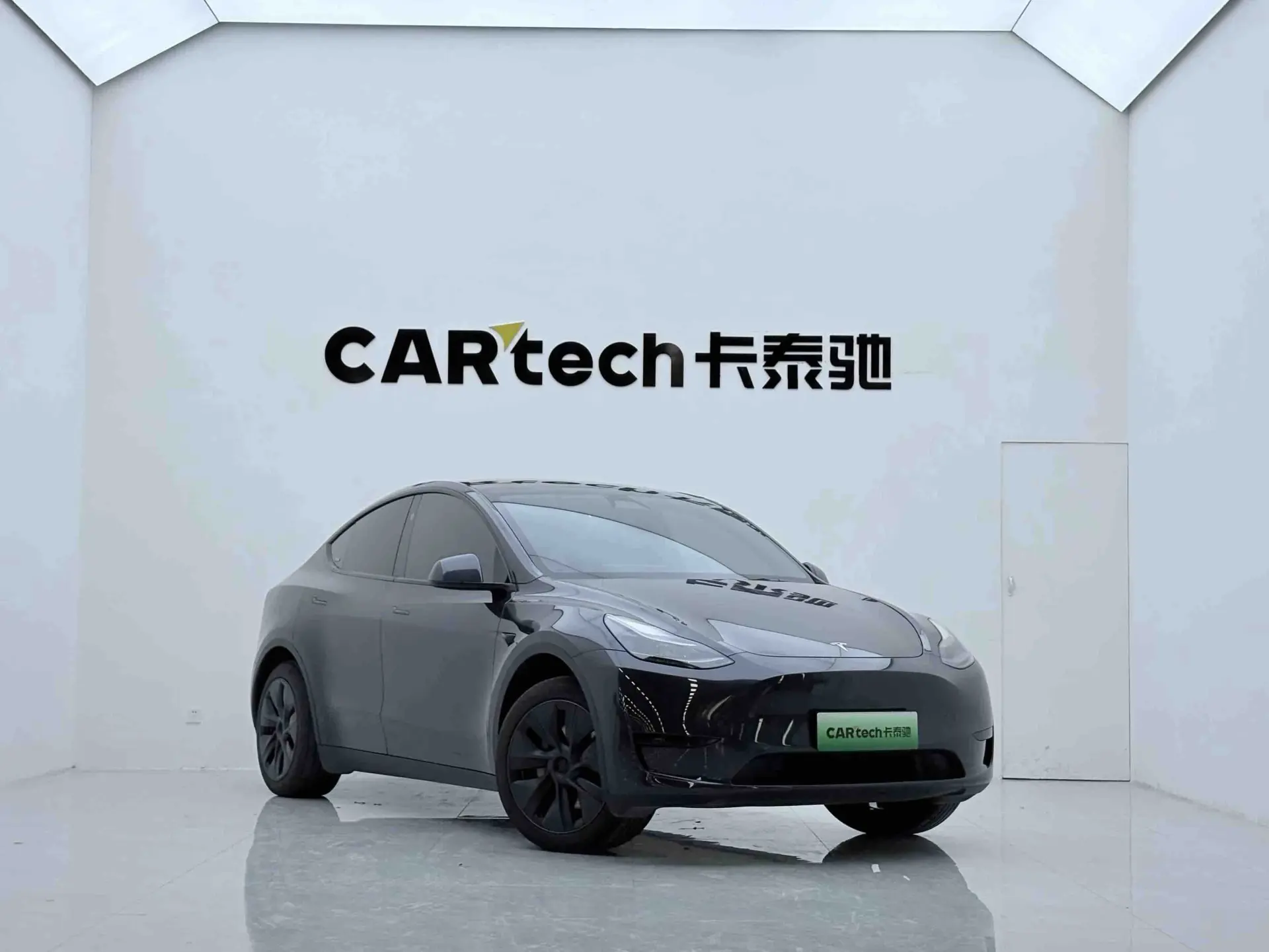 Tesla Model Y, 2025 3