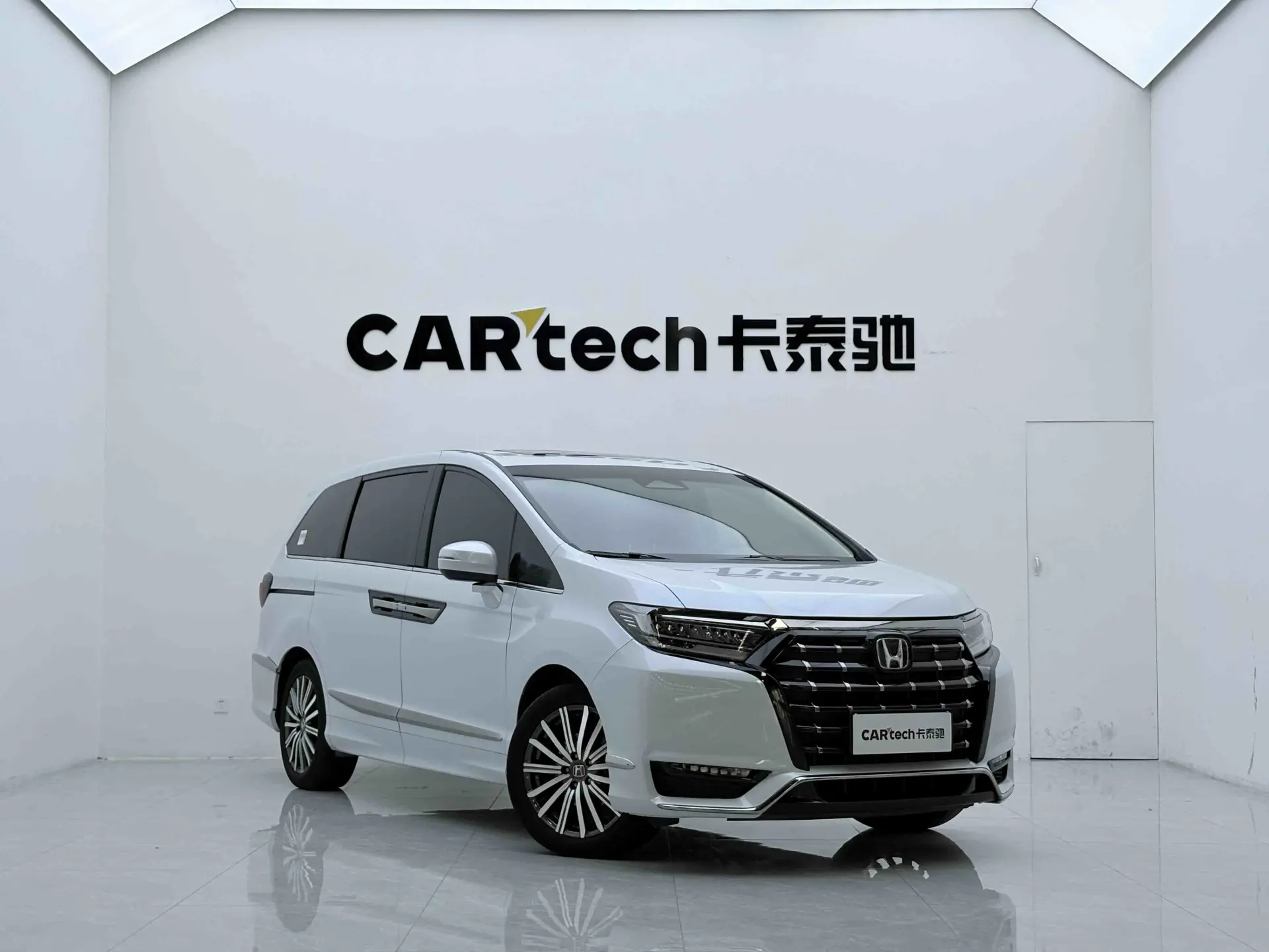 Honda Elysion, 2024 3