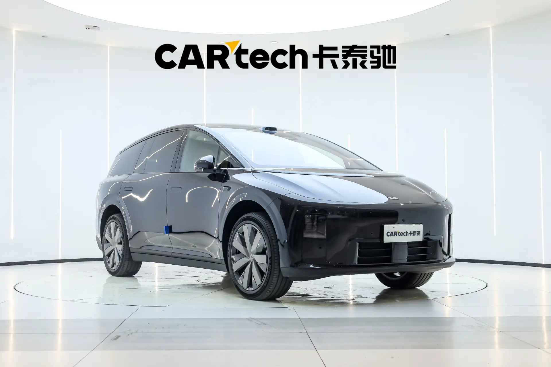 Li Auto i8, 2025 2