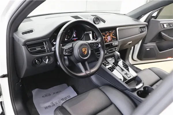 Porsche Macan, 2022 14