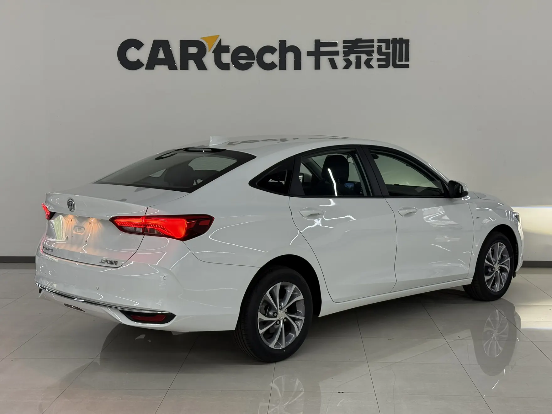 Buick Verano, 2025 4