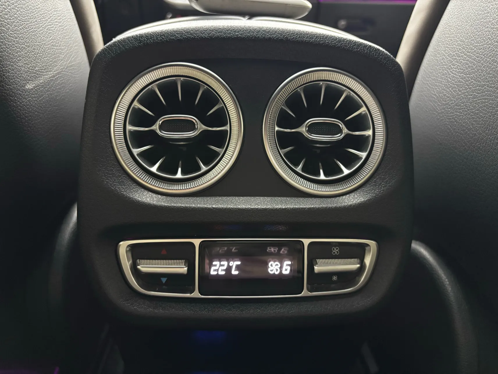 Mercedes-Benz G 500, 2025 23