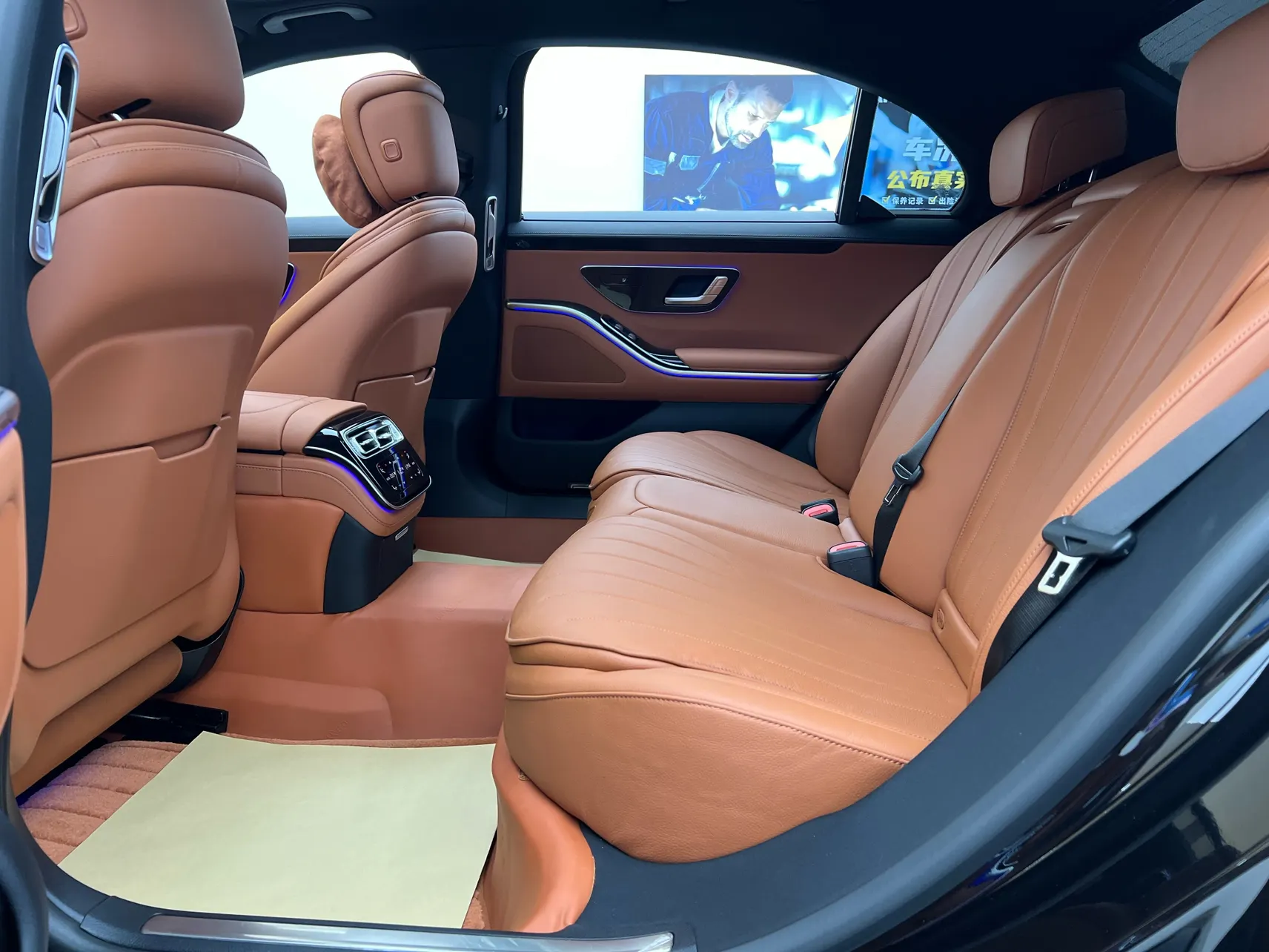 Mercedes-Benz S 400 L, 2025 20