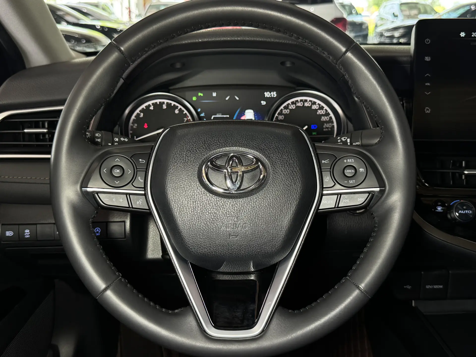 Toyota Camry, 2023 14