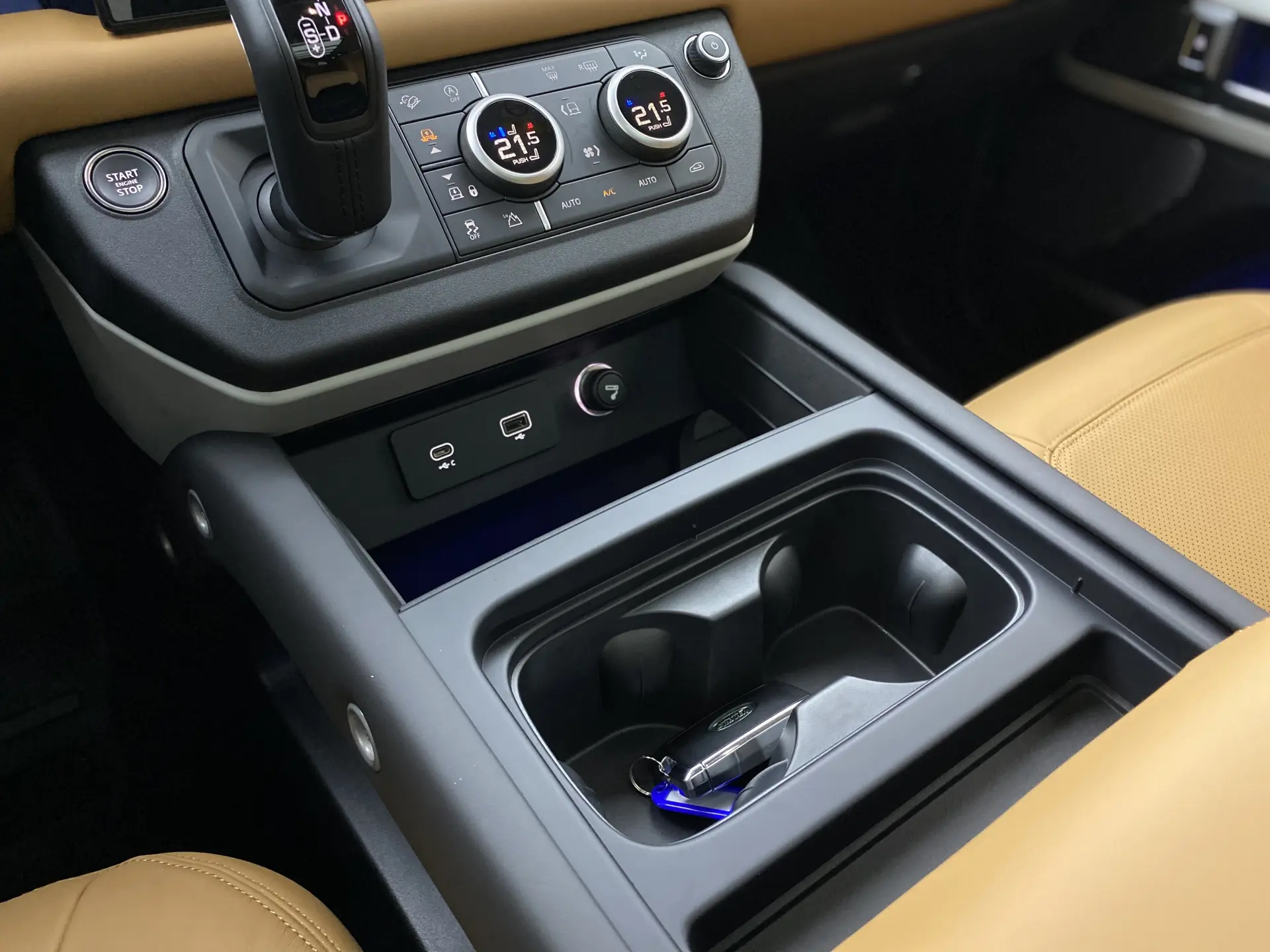 Land Rover Defender, 2025 7