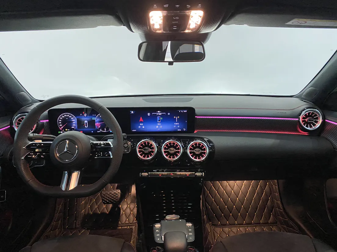 Mercedes-Benz A 200 L, 2023 11