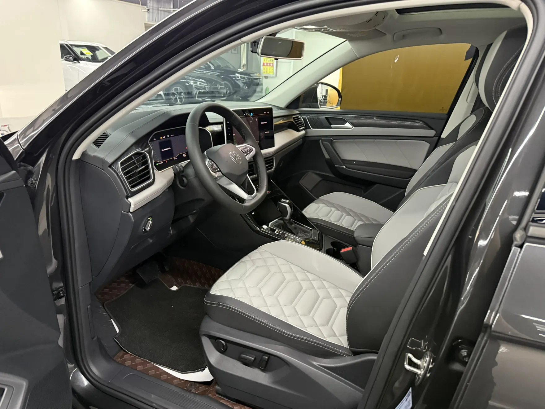 Volkswagen Tayron, 2025 11
