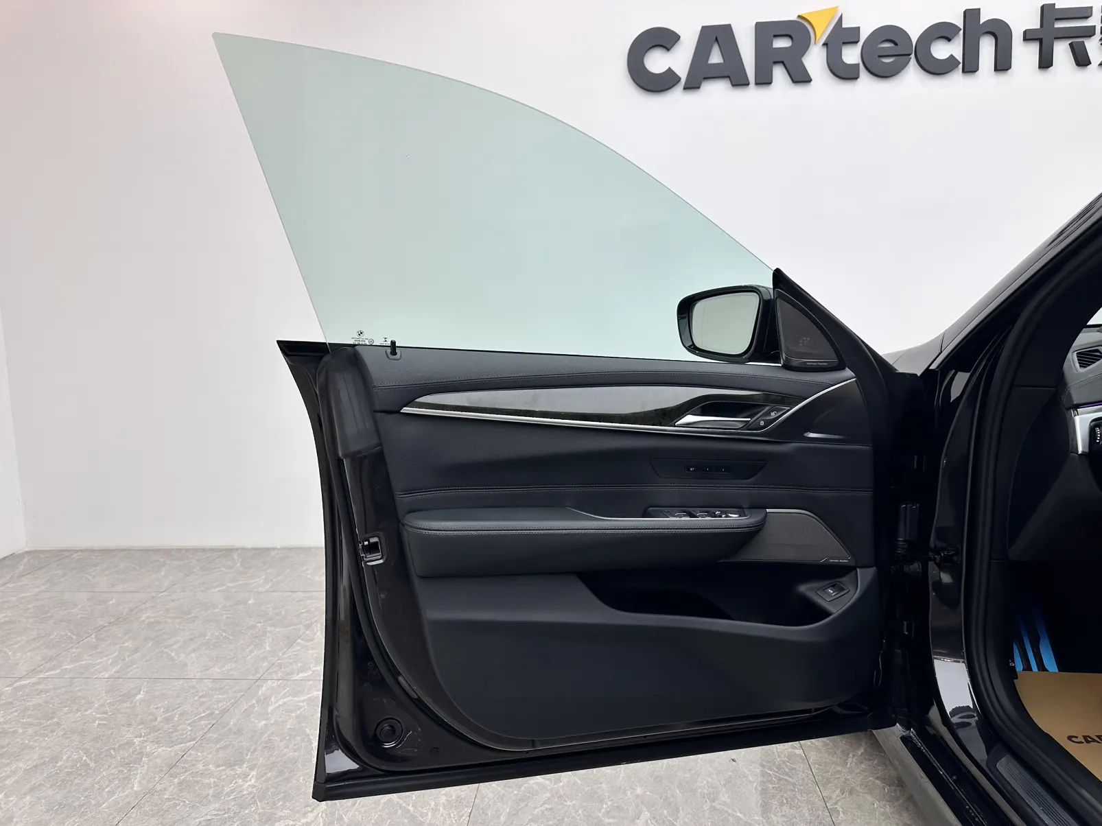 BMW 6GT, 2023 15