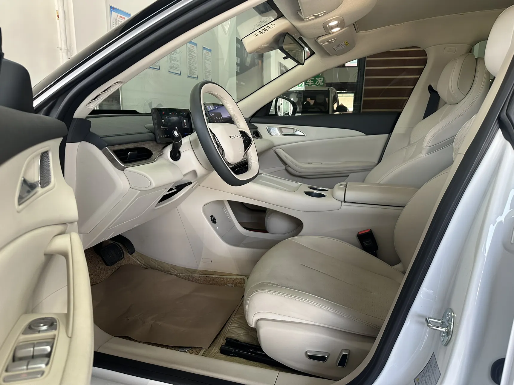 DongFeng S7, 2025 12