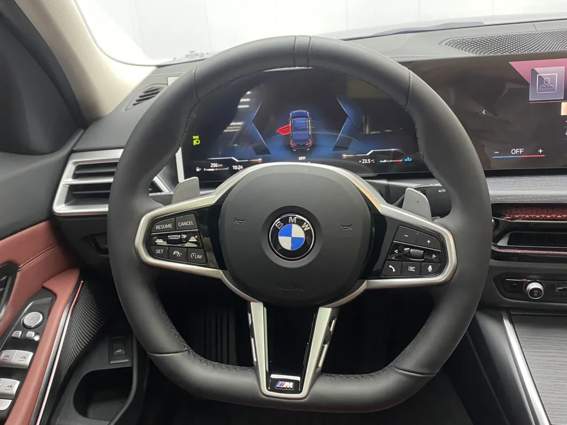 BMW 325Li, 2025 14