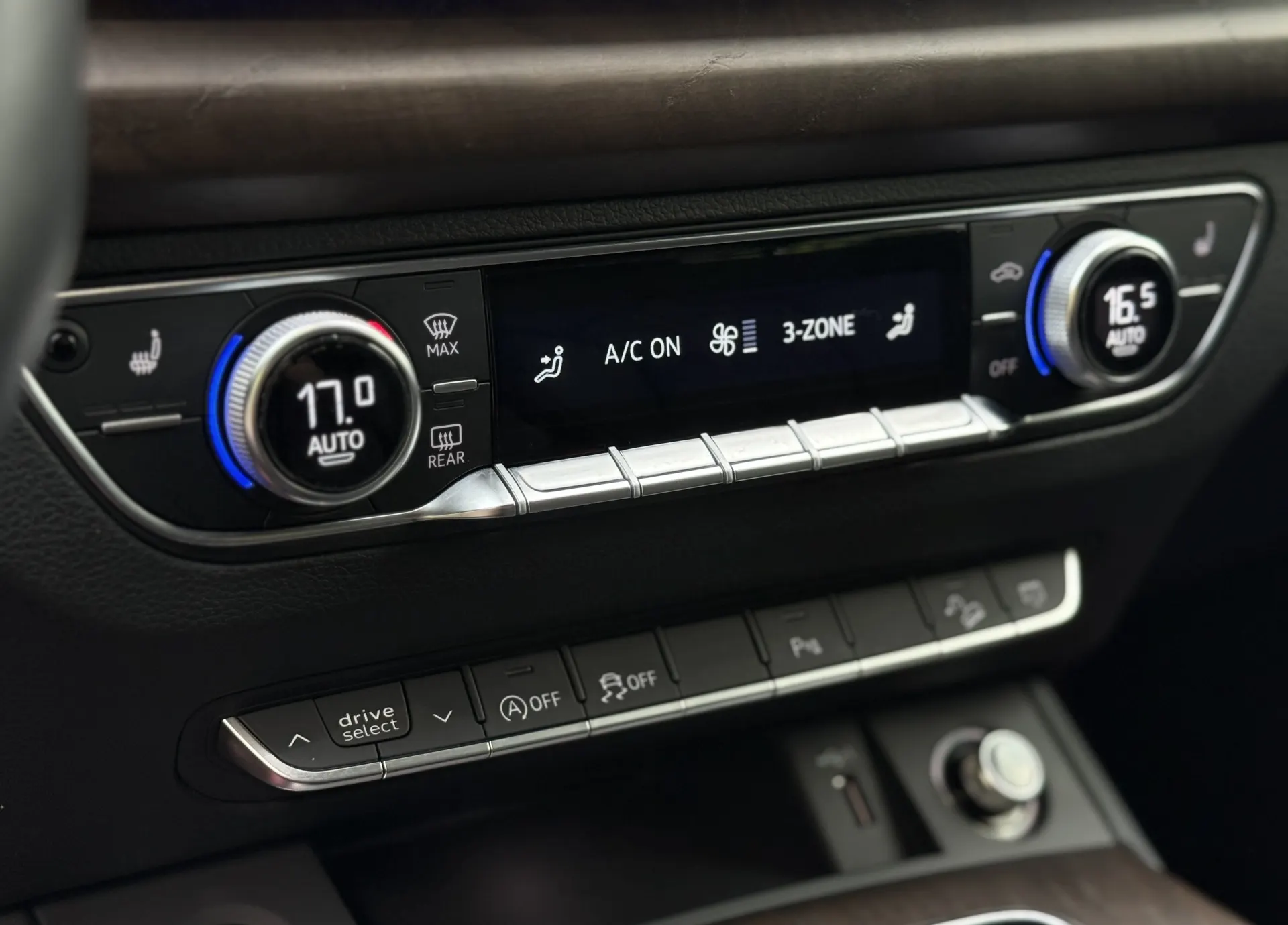 Audi Q5L 40, 2023 16
