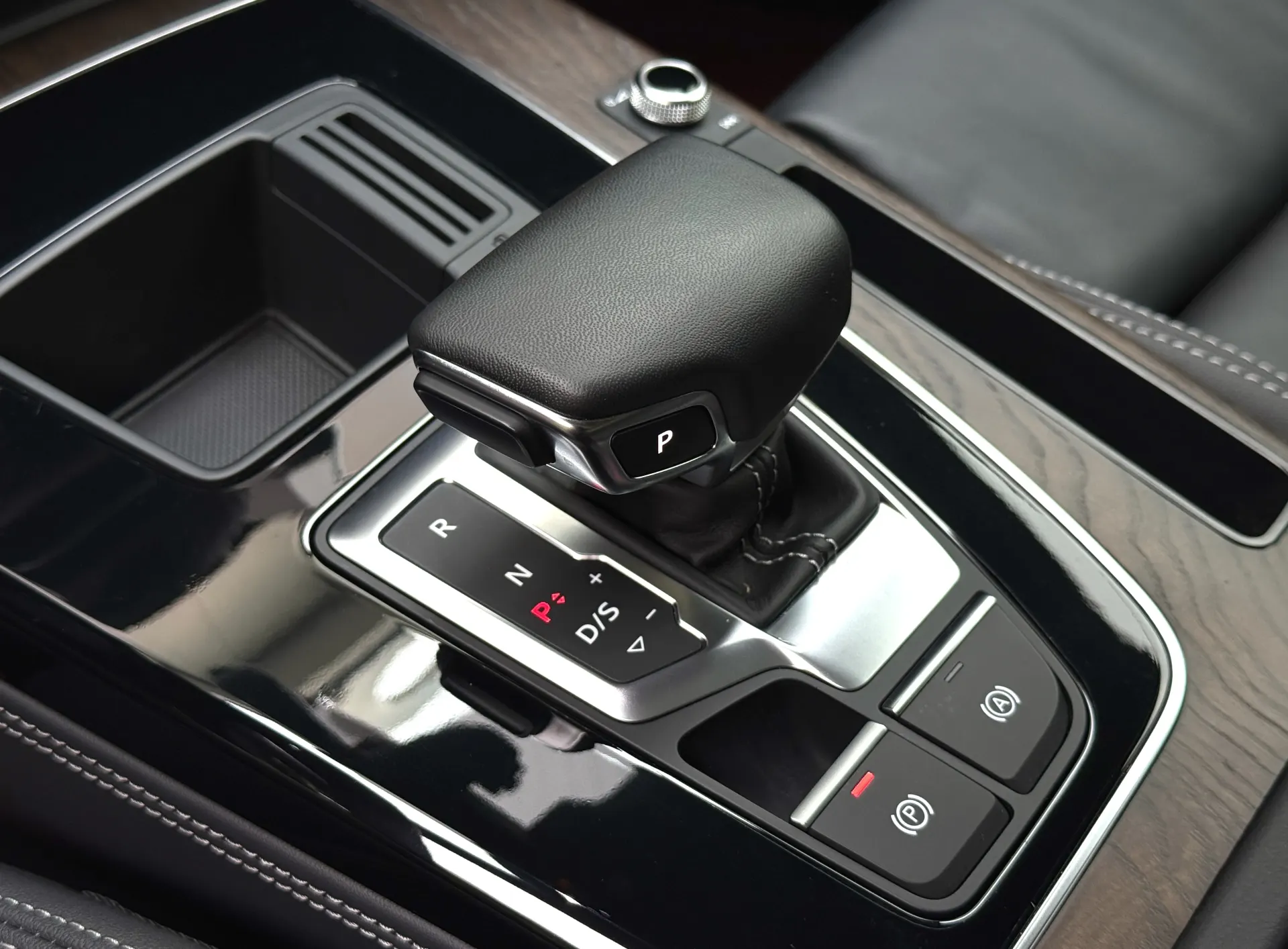 Audi Q5L 40, 2023 14