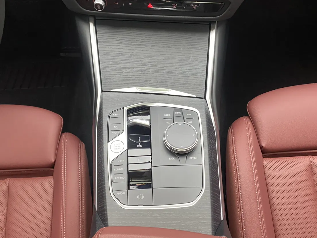 BMW 325Li, 2025 20