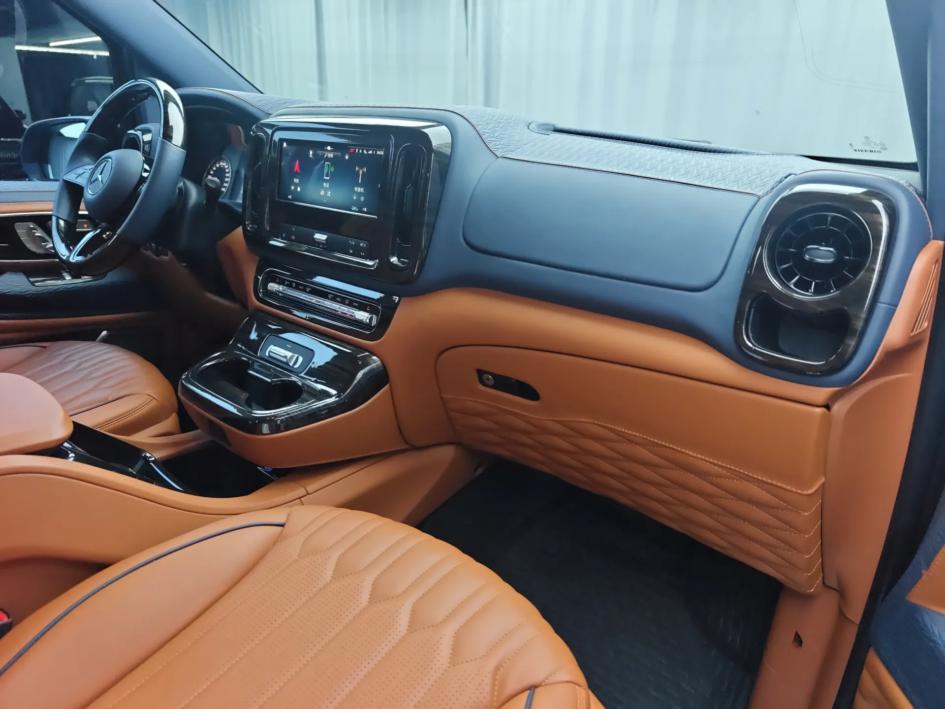 Mercedes-Benz Vito, 2024 12