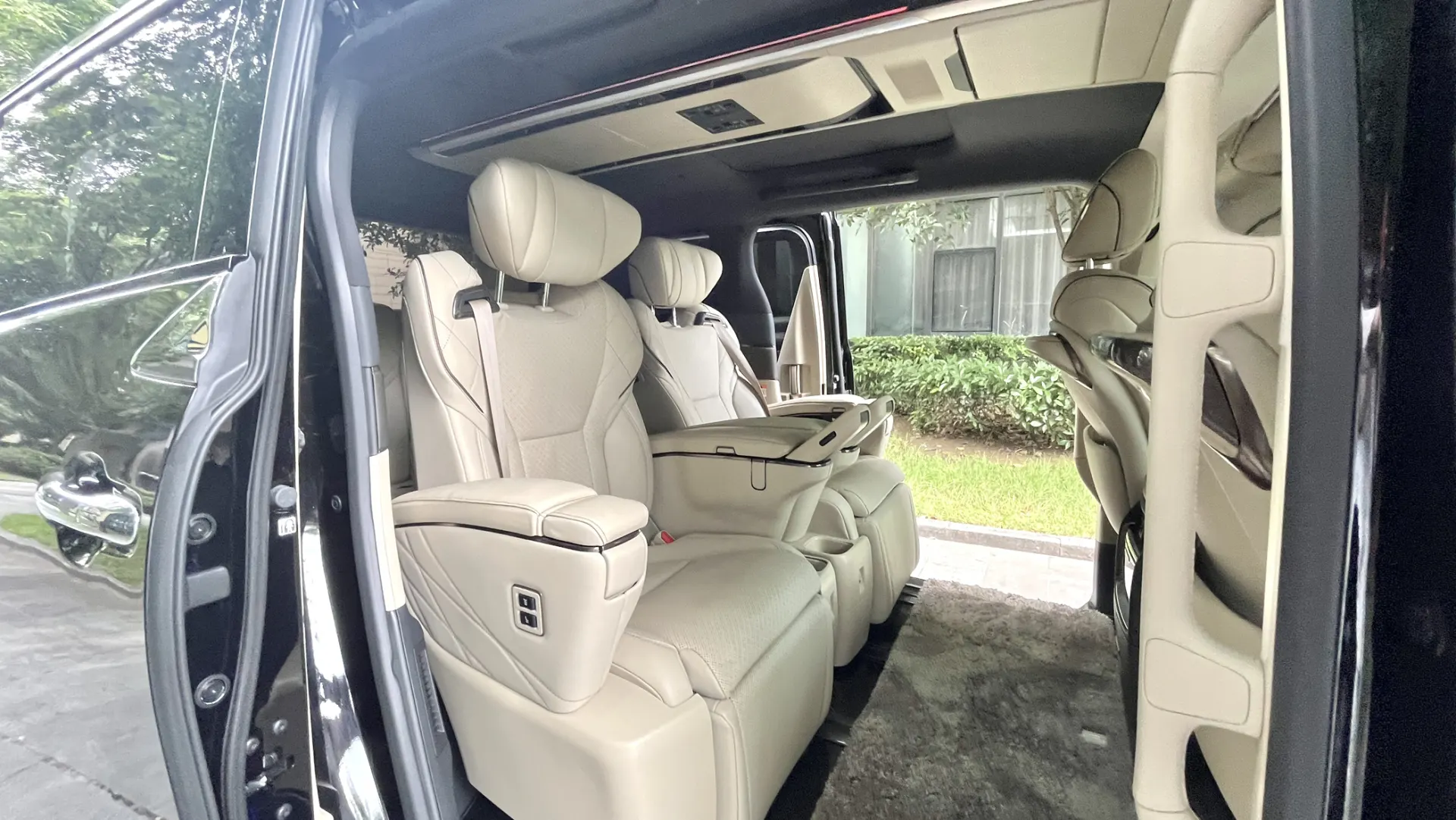 Toyota Vellfire, 2024 14