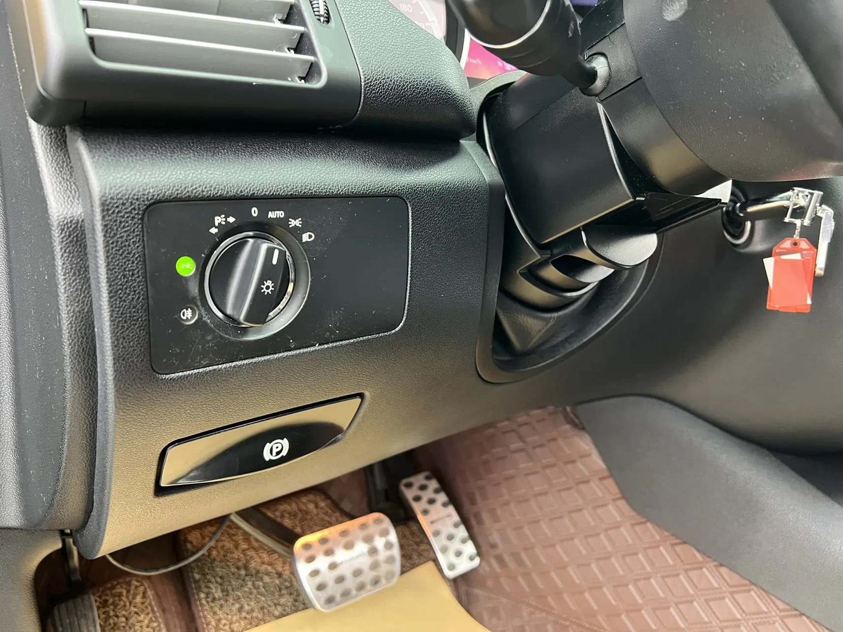 Mercedes-Benz R, 2017 29