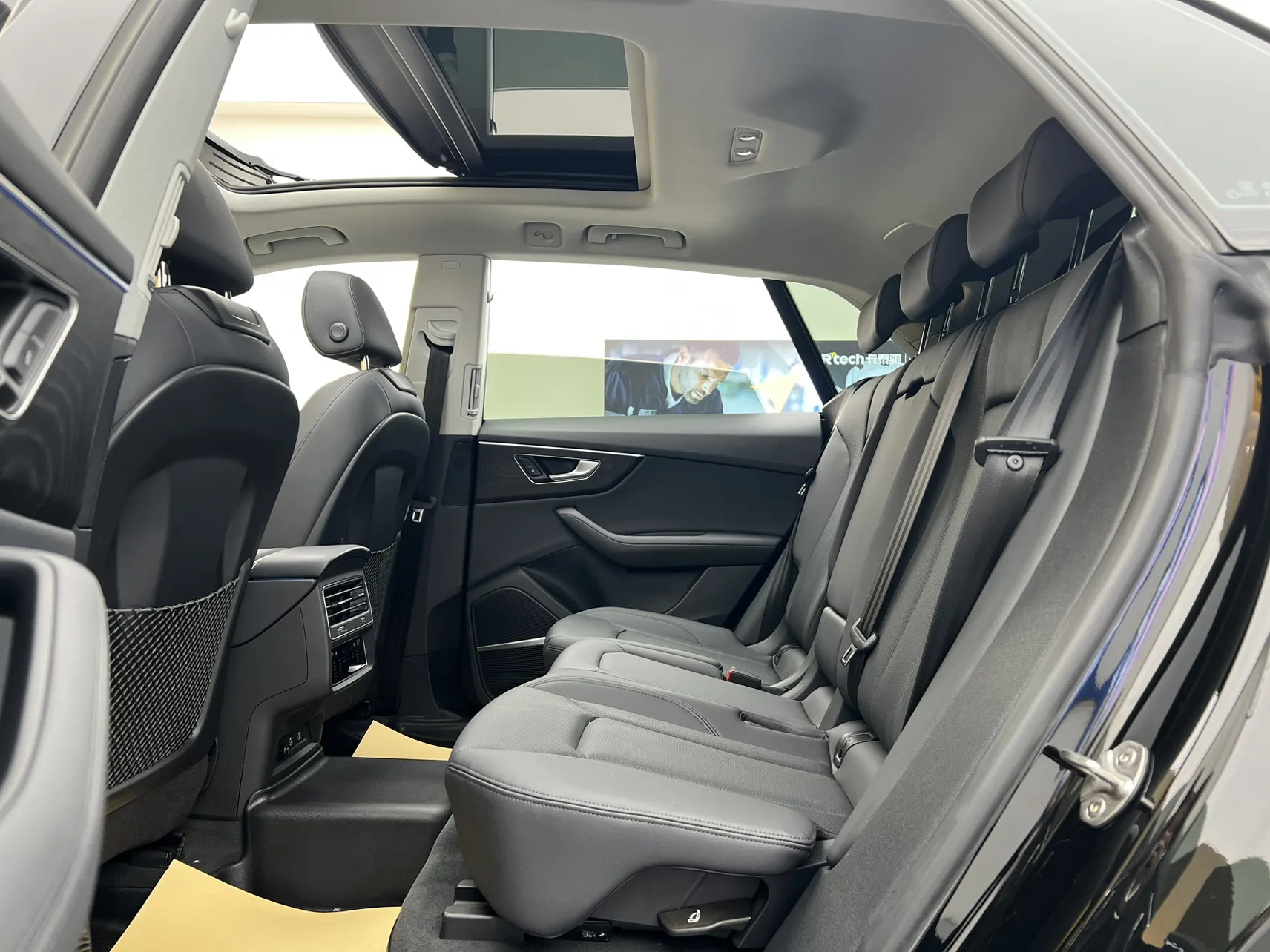 Audi Q8 55 TFSI, 2024 23