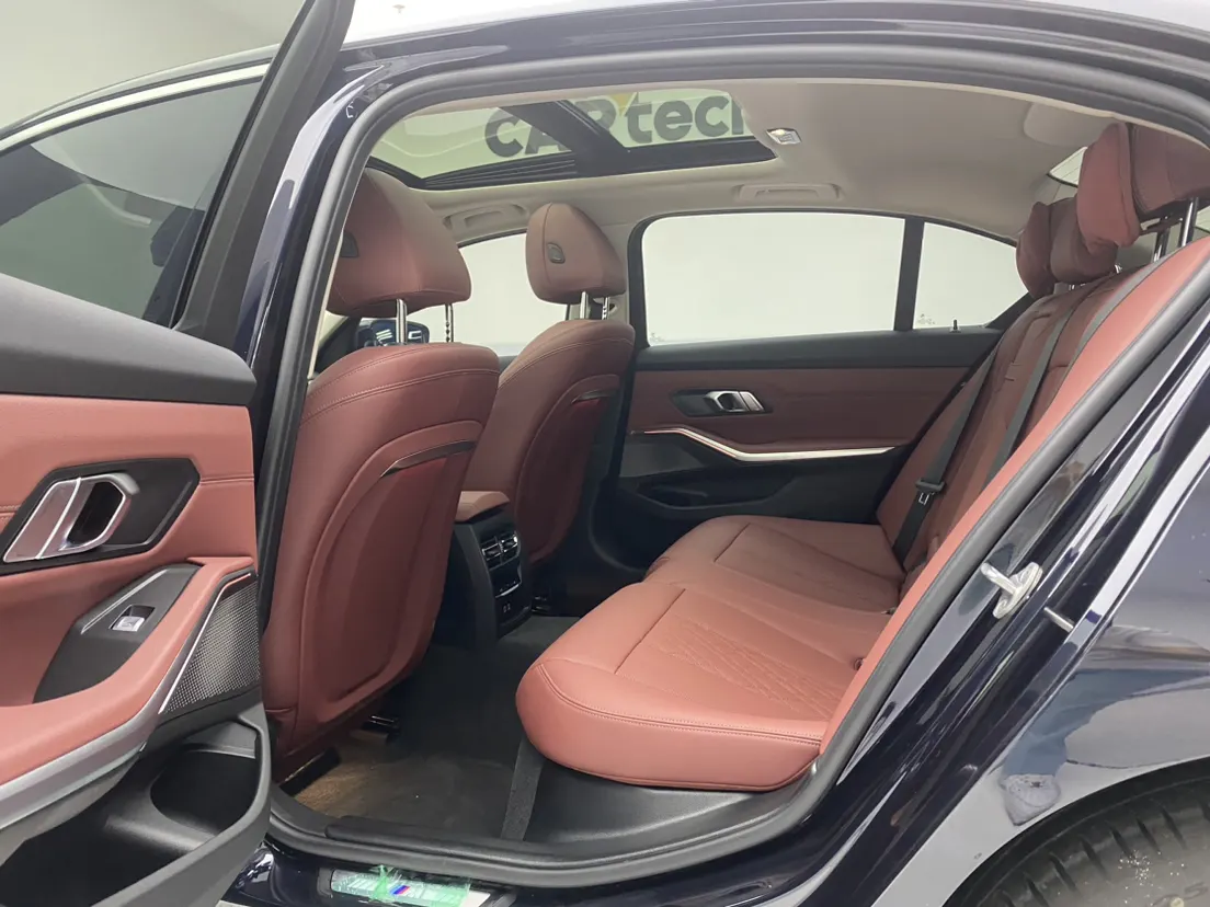 BMW 325Li, 2025 24