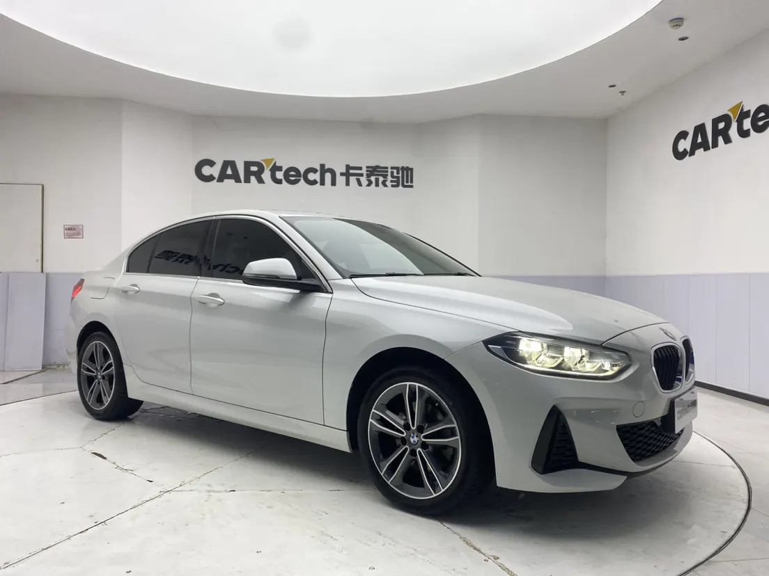 BMW 120i, 2021 2