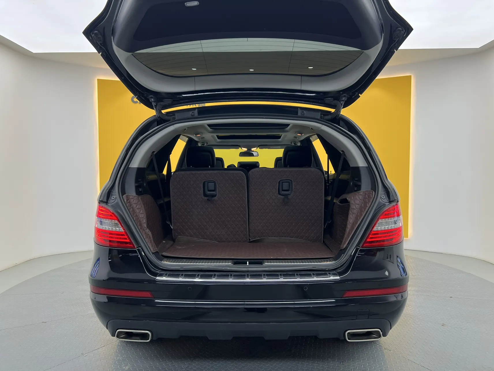 Mercedes-Benz R, 2017 13