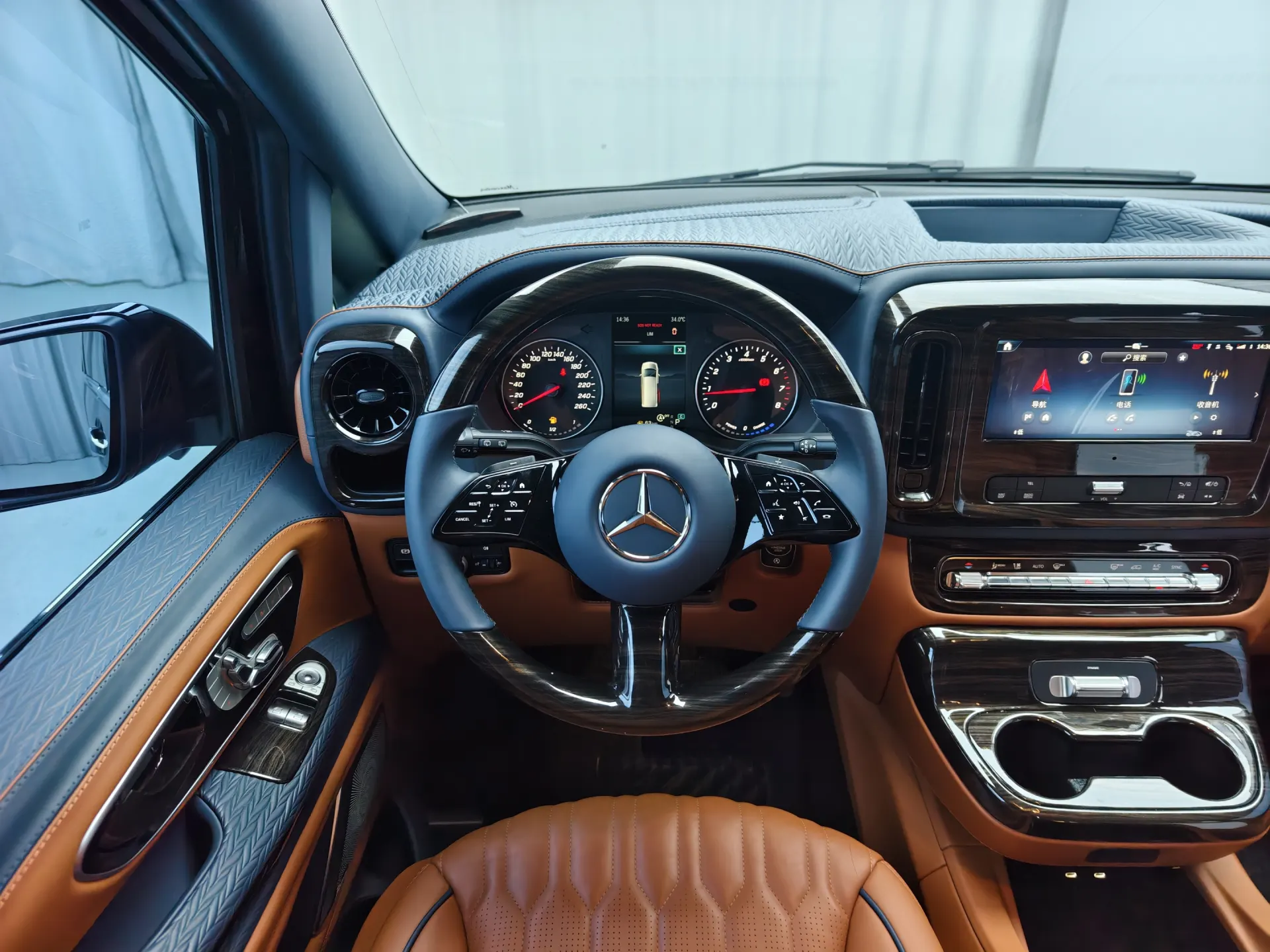 Mercedes-Benz Vito, 2024 8