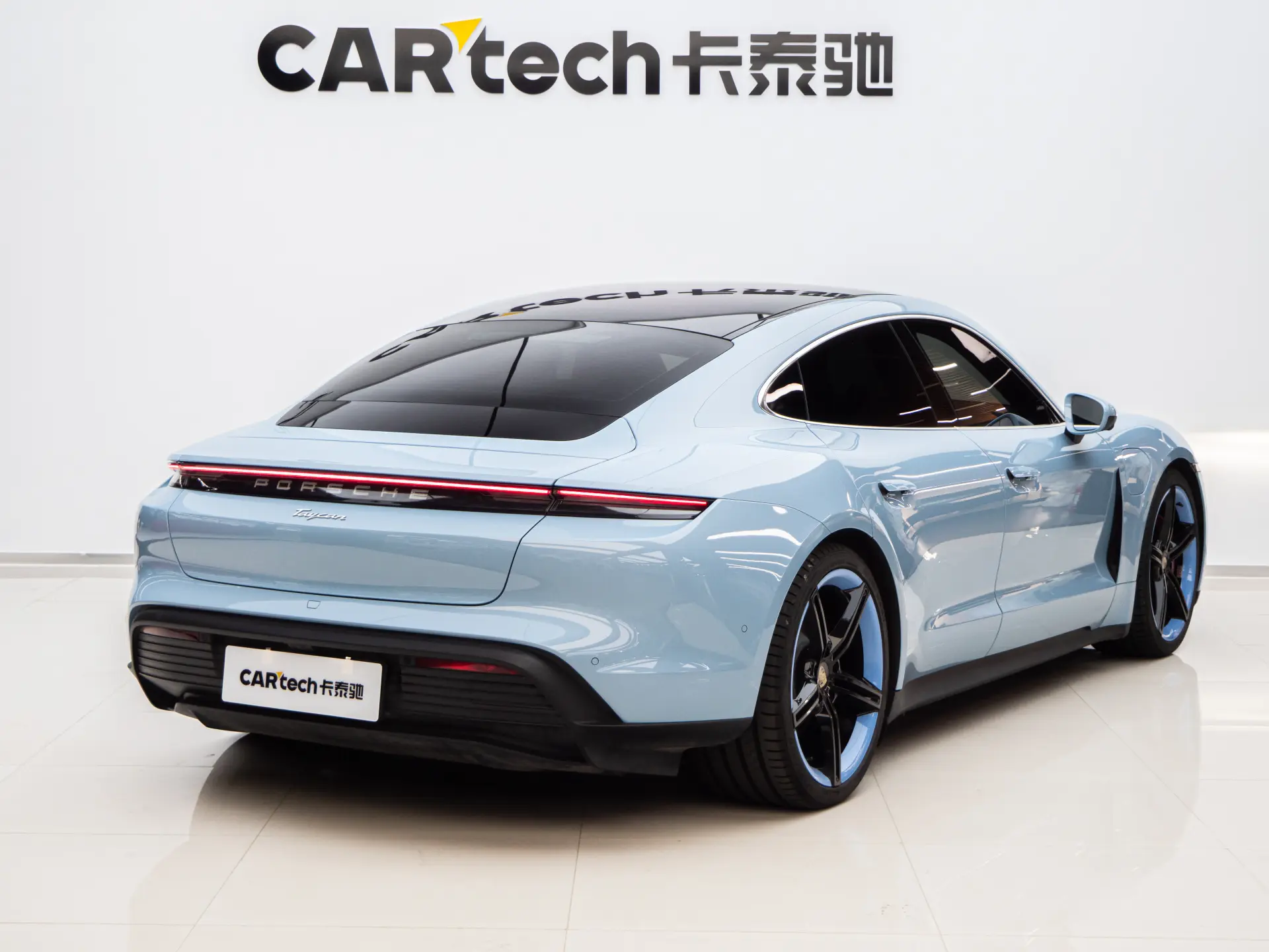 Porsche Taycan, 2020 все фото