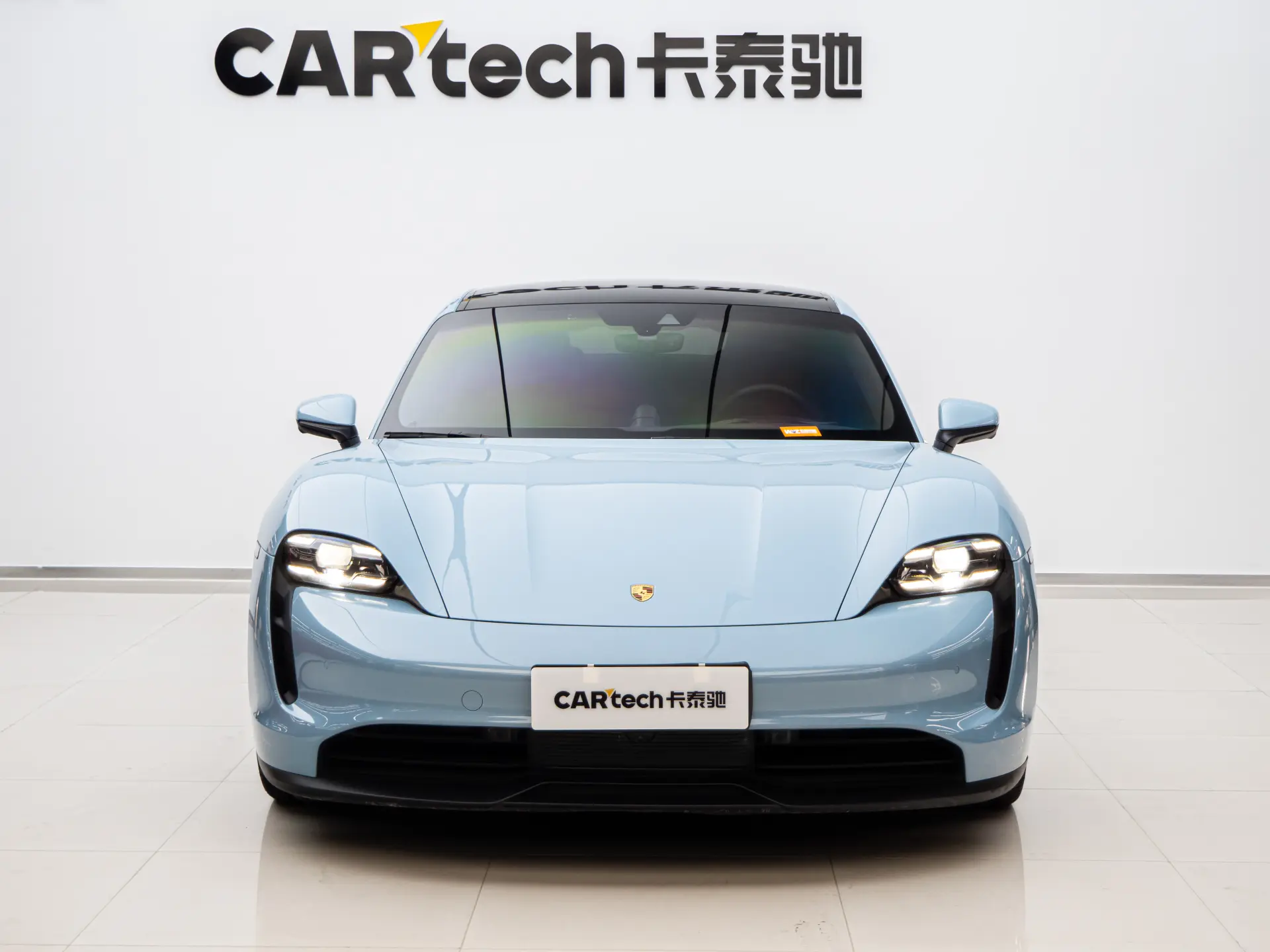 Porsche Taycan, 2020 3