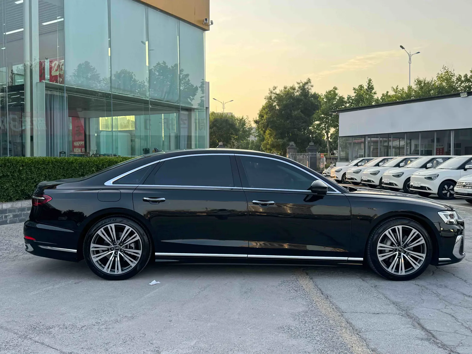 Audi A8L 45 TFSI, 2025 4