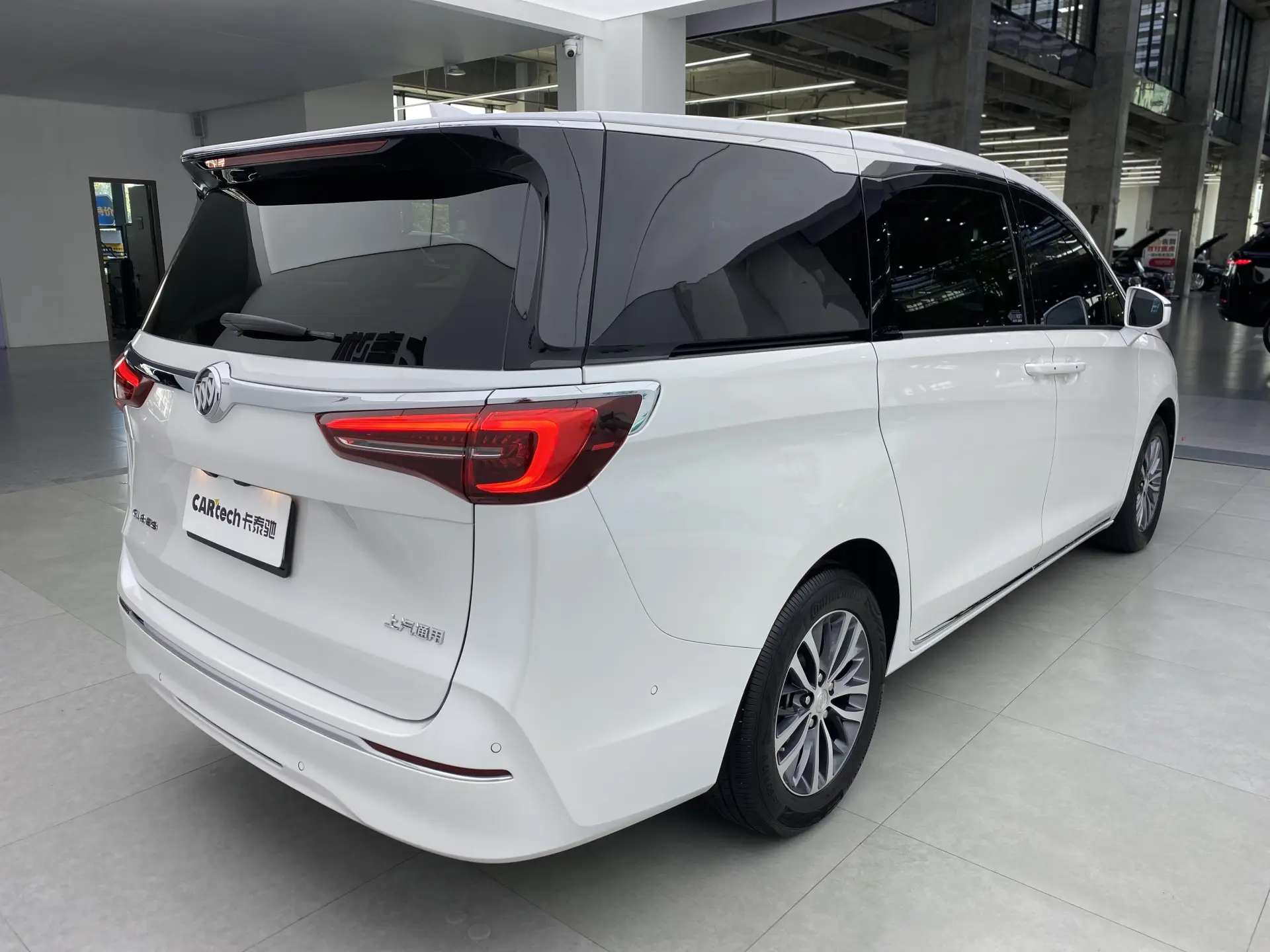 Buick GL8, 2023 36