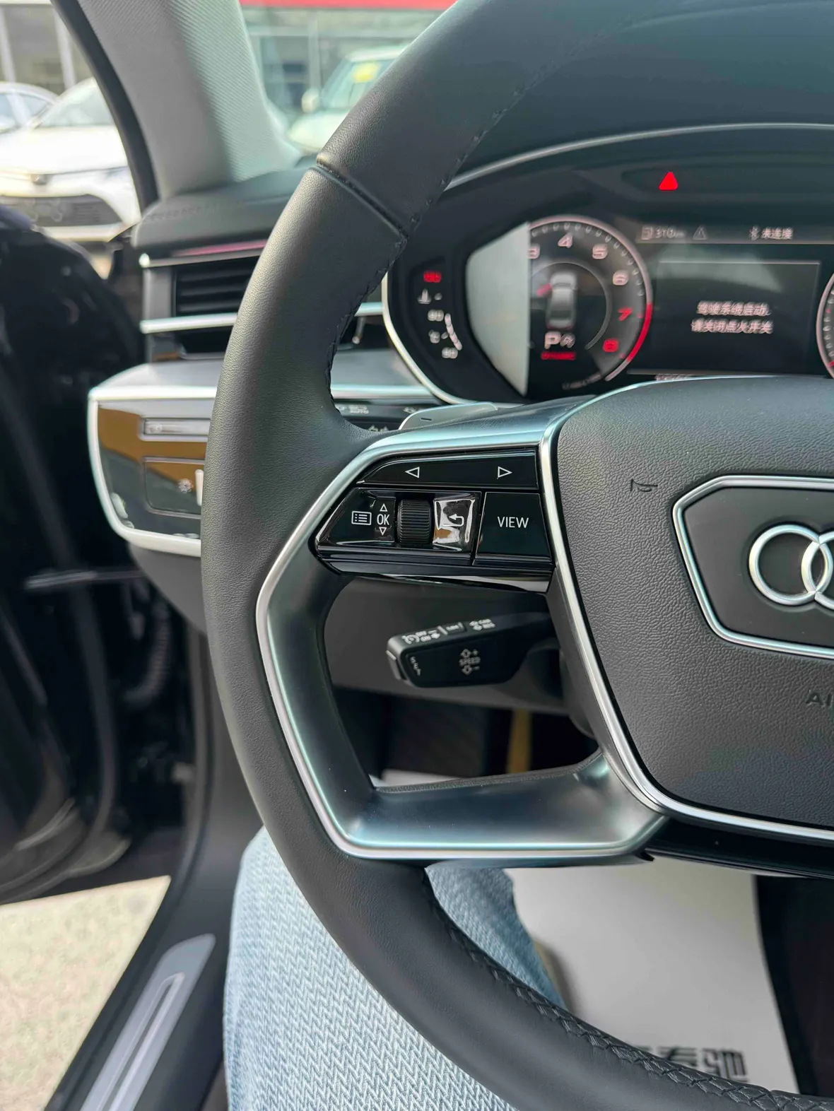 Audi A8L 45 TFSI, 2025 20