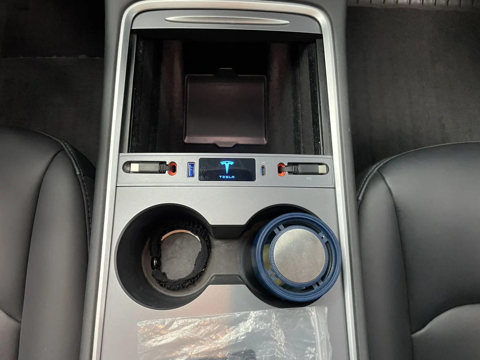 Tesla Model Y, 2023 16