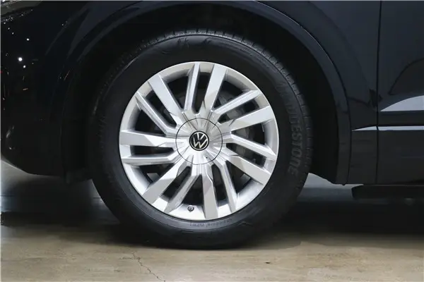 Volkswagen Touareg, 2023 28