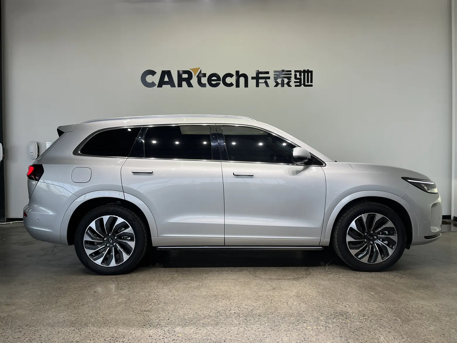 AITO M7, 2024 4