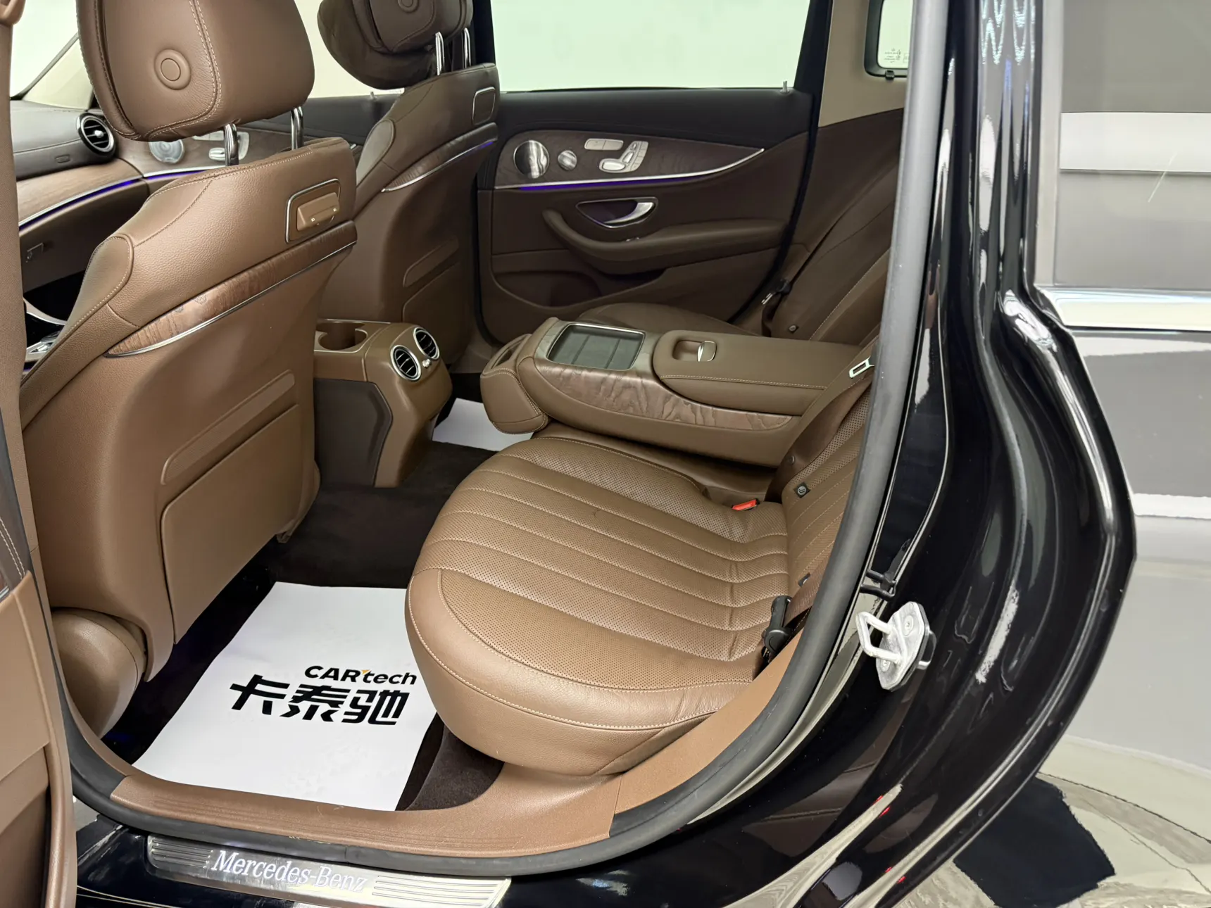 Mercedes-Benz E 300 L, 2020 16