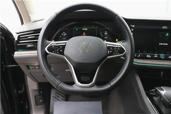 Volkswagen Touareg, 2023 16