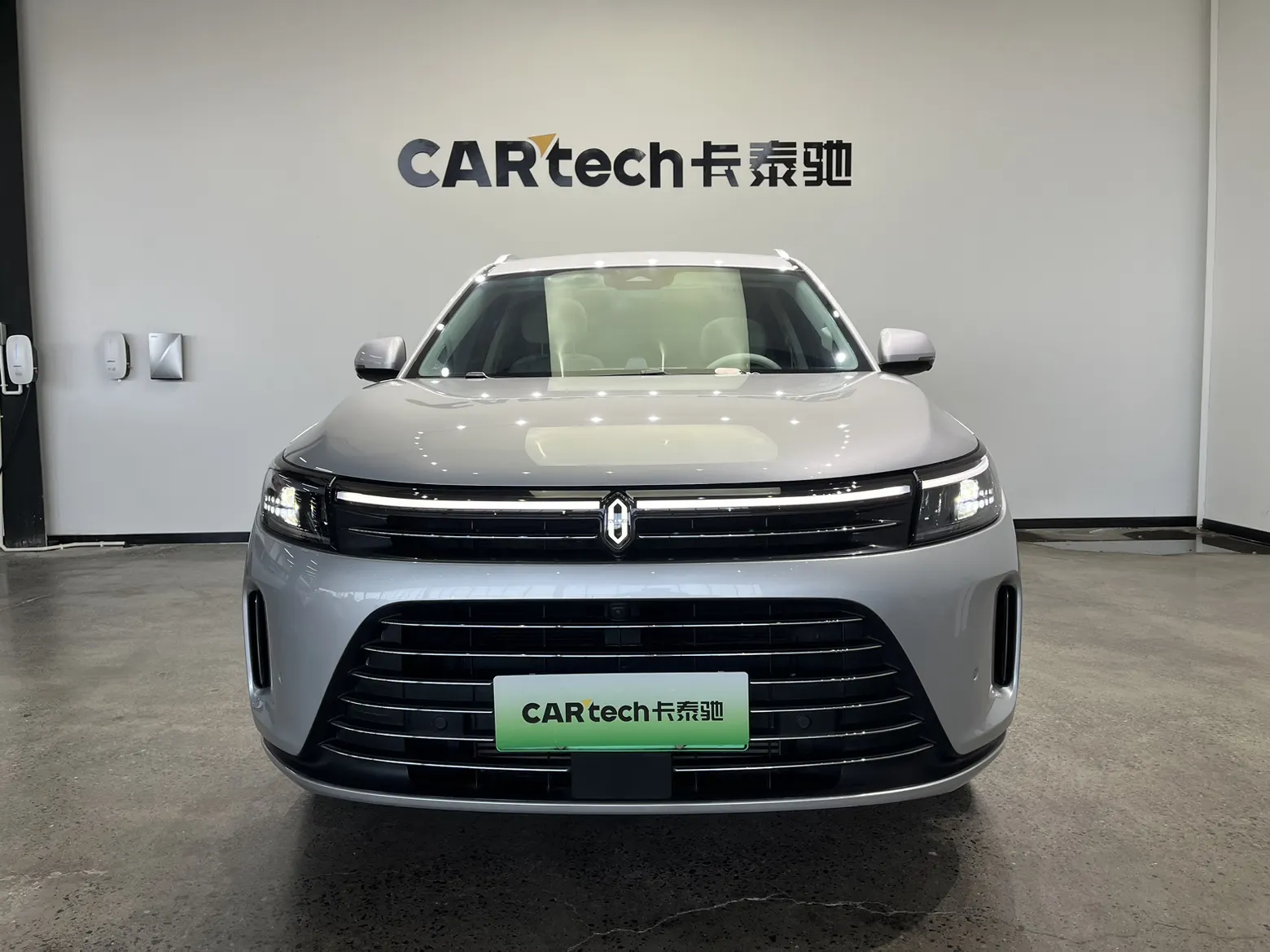 AITO M7, 2024 3