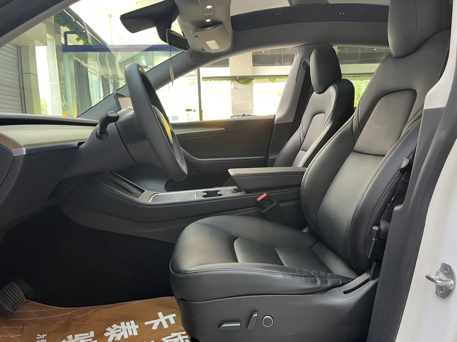 Tesla Model Y, 2021 14
