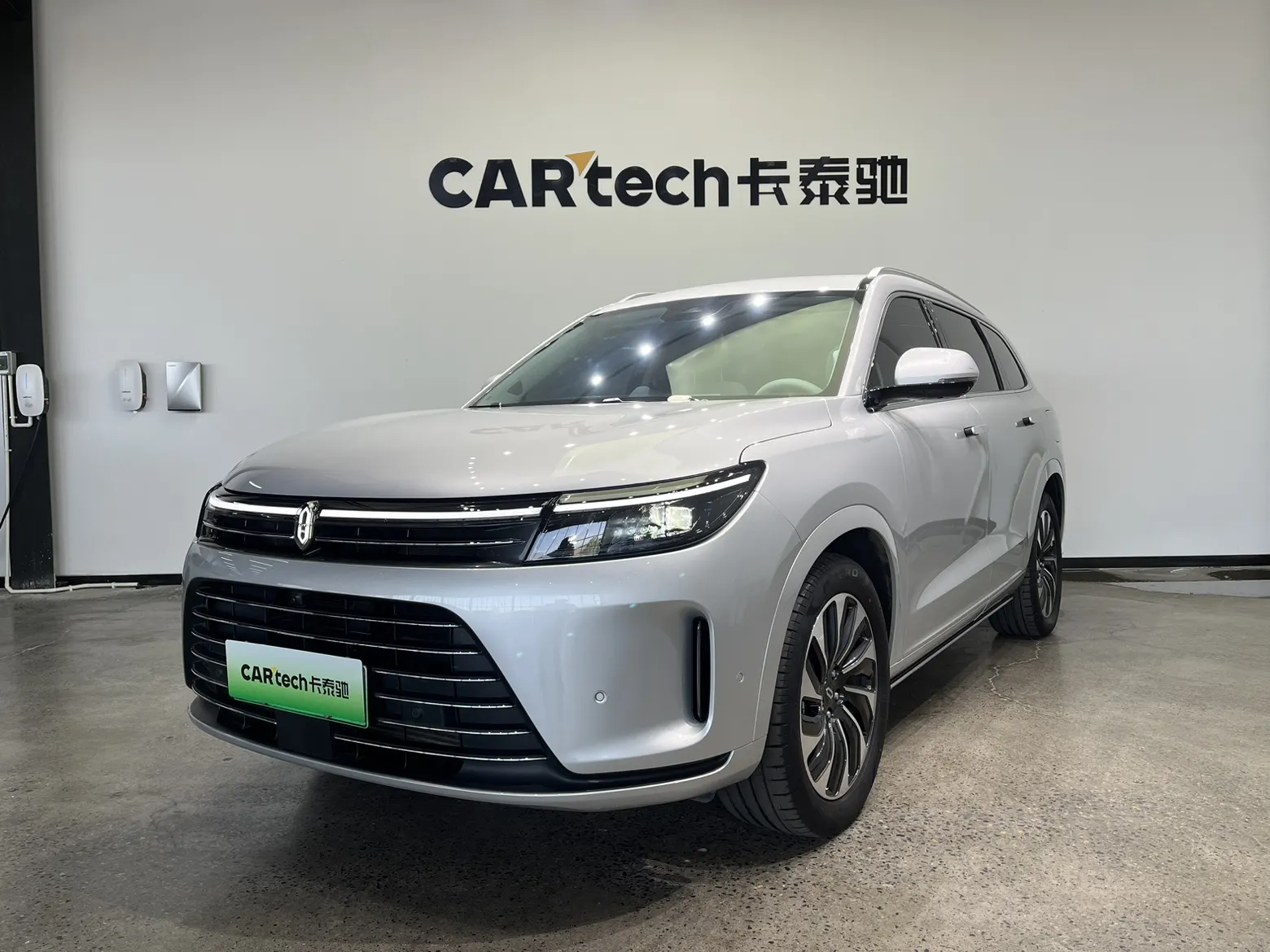 AITO M7, 2024 1