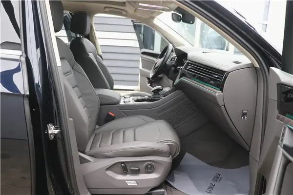 Volkswagen Touareg, 2023 22