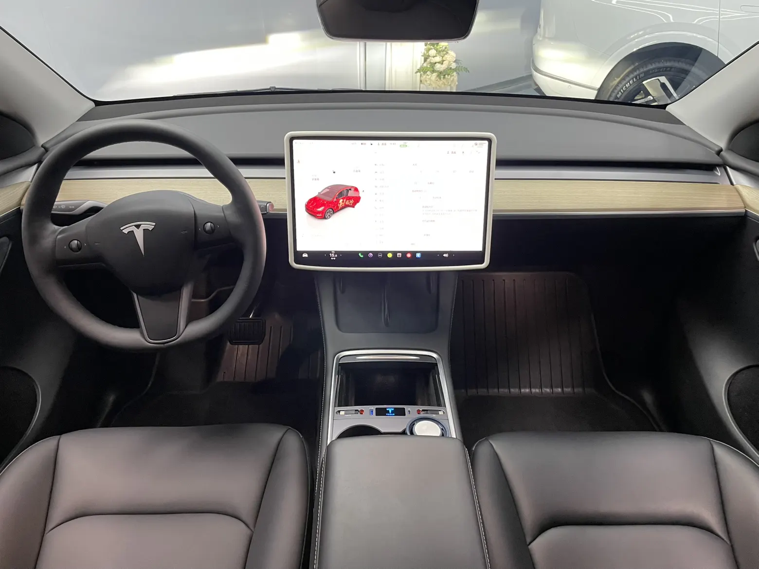Tesla Model Y, 2023 9