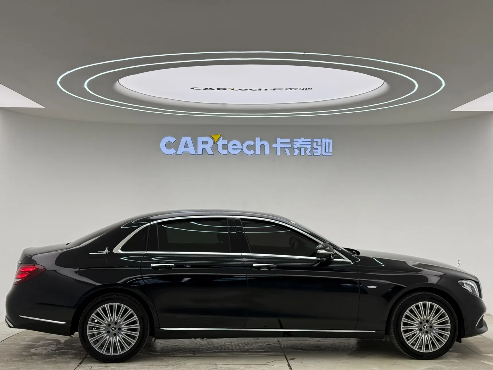 Mercedes-Benz E 300 L, 2020 4
