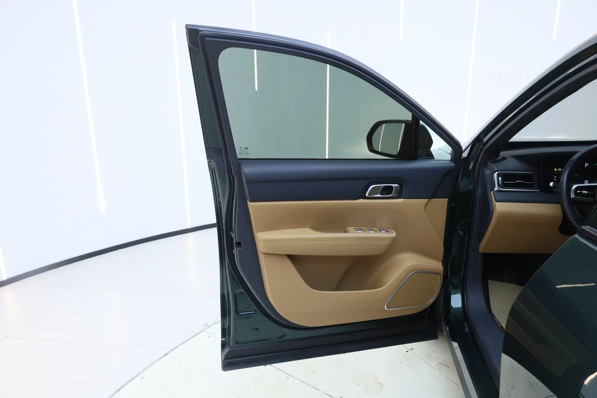Li Auto ONE, 2023 17