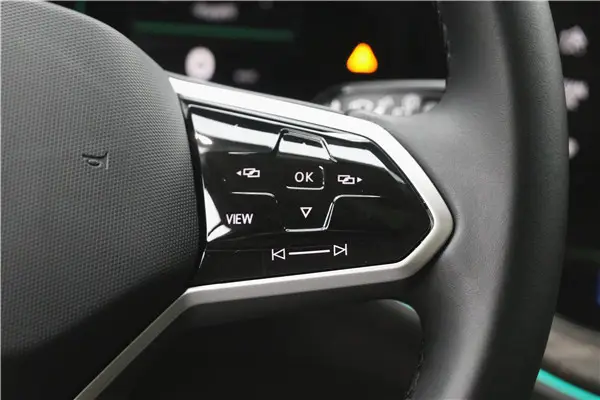 Volkswagen Touareg, 2023 18