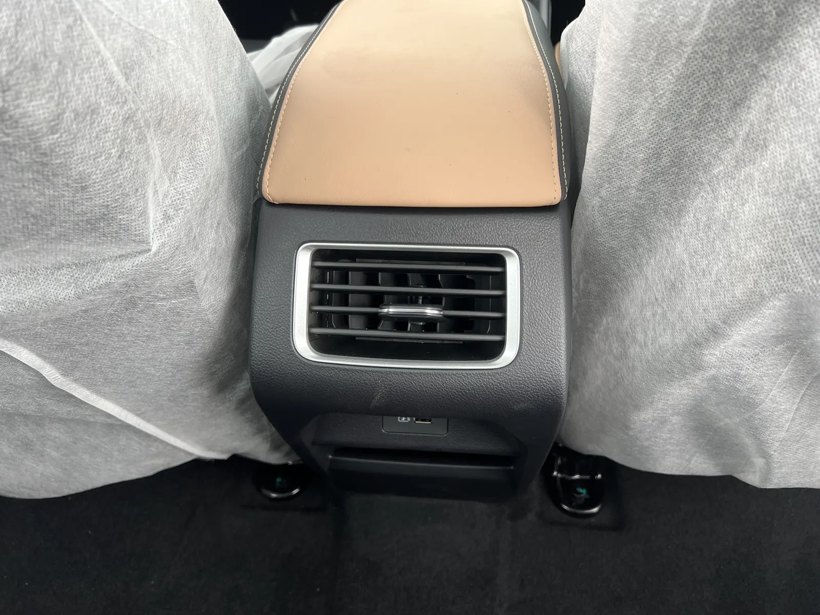 Geely Haoyue PRO, 2024 21