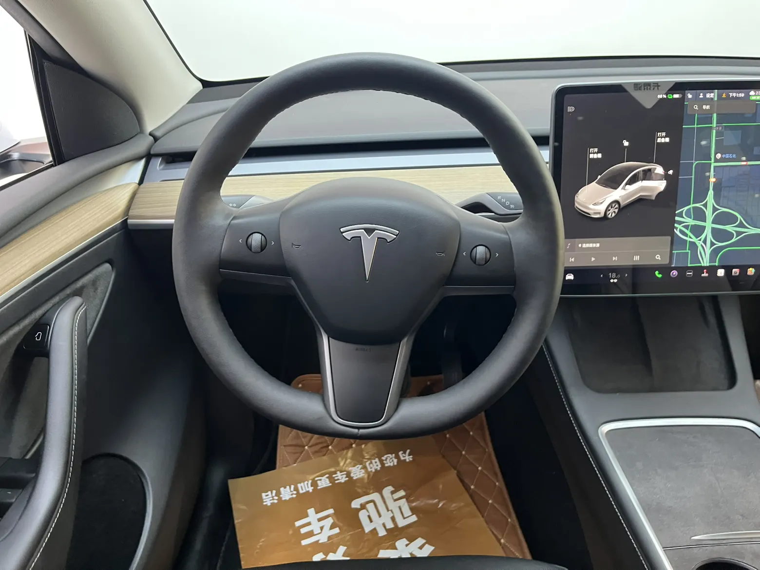 Tesla Model Y, 2021 11