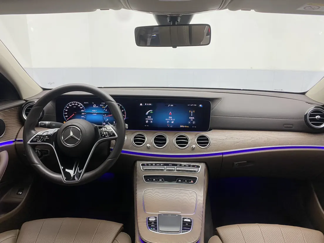Mercedes-Benz E 260 L, 2023 14