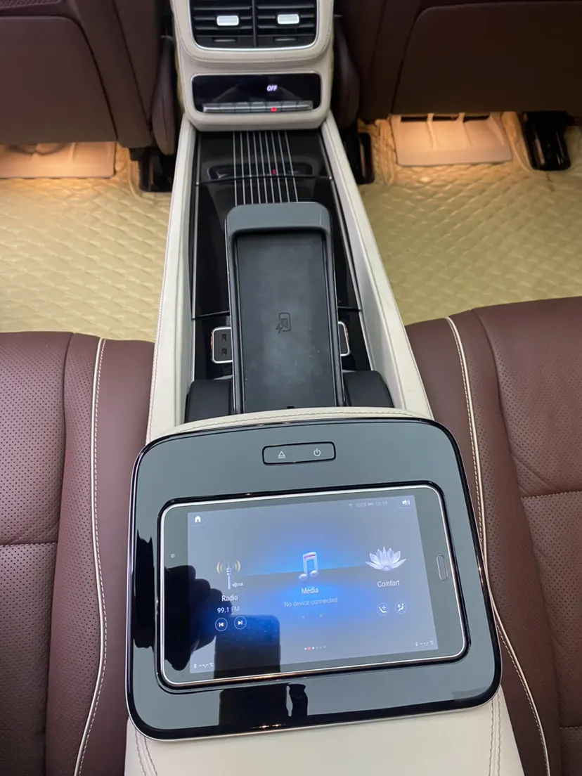 Mercedes-Benz GLS 450, 2023 22