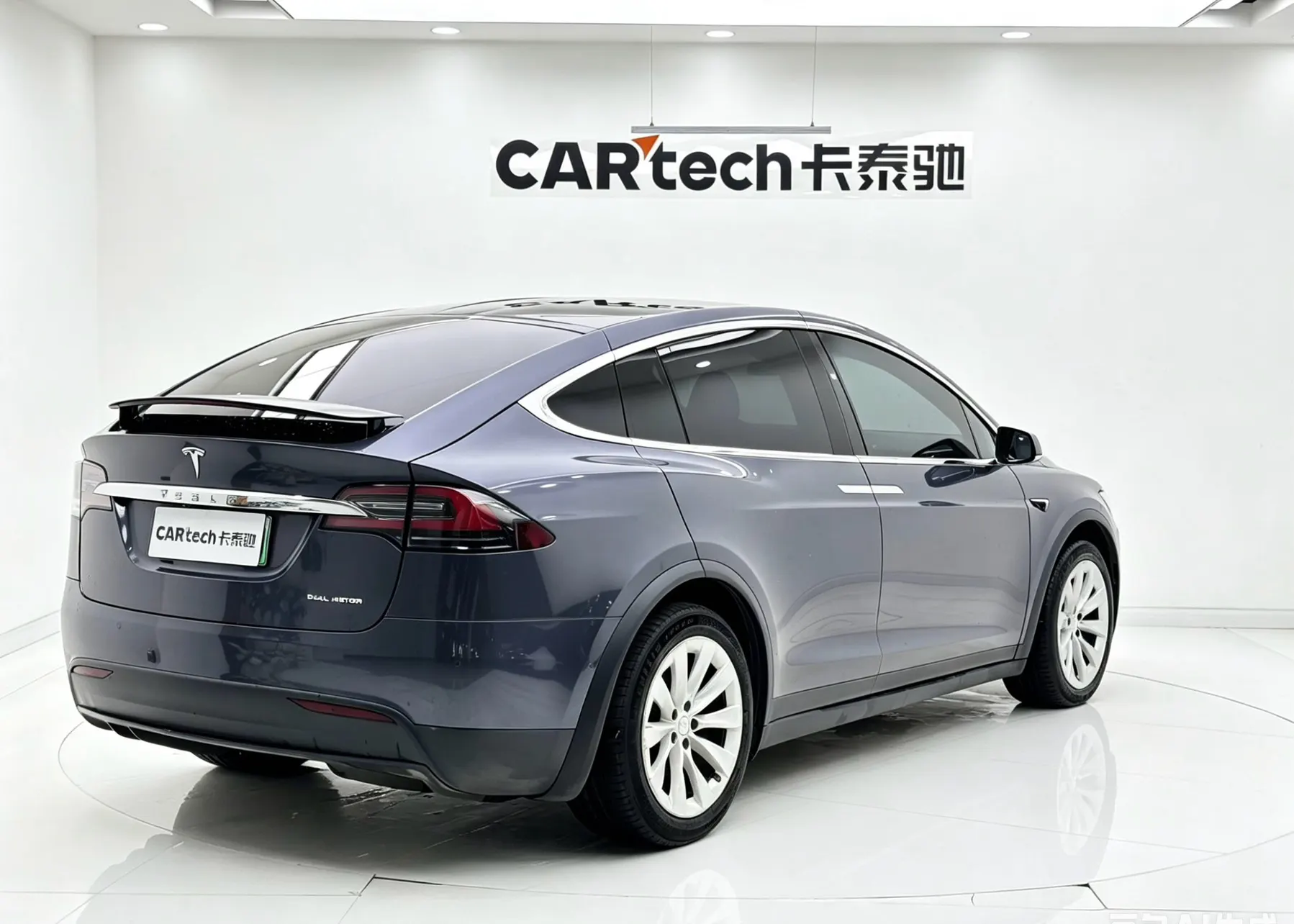 Tesla Model X, 2020 все фото